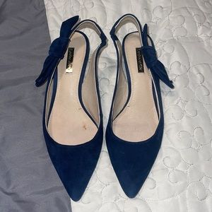 Louise et Cie Navy Suede Slingback 9M, EUC, 2” Heel, Pointy Toe